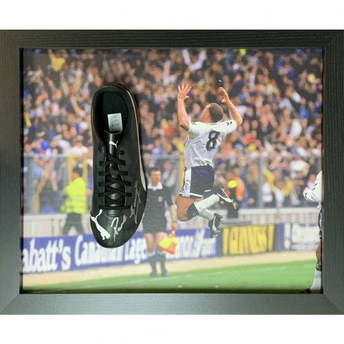 Tottenham Hotspur FC Gascoigne Signed Boot (Framed) - Excellent Pick